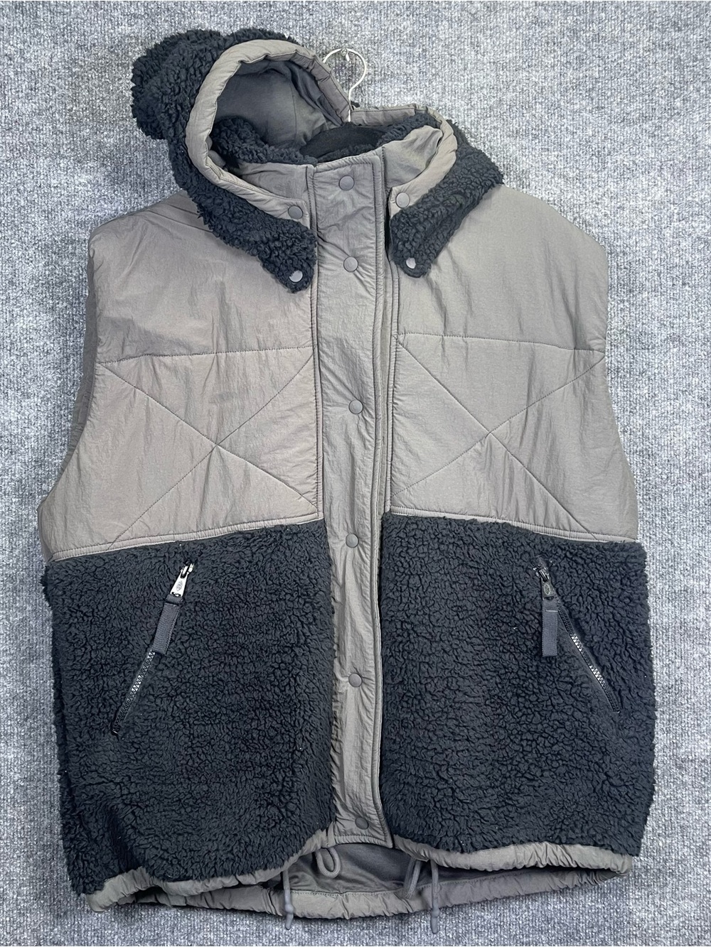 FP Movement Adventure Awaits Vest Womens Large Gray Black Fleece Detachable Hood